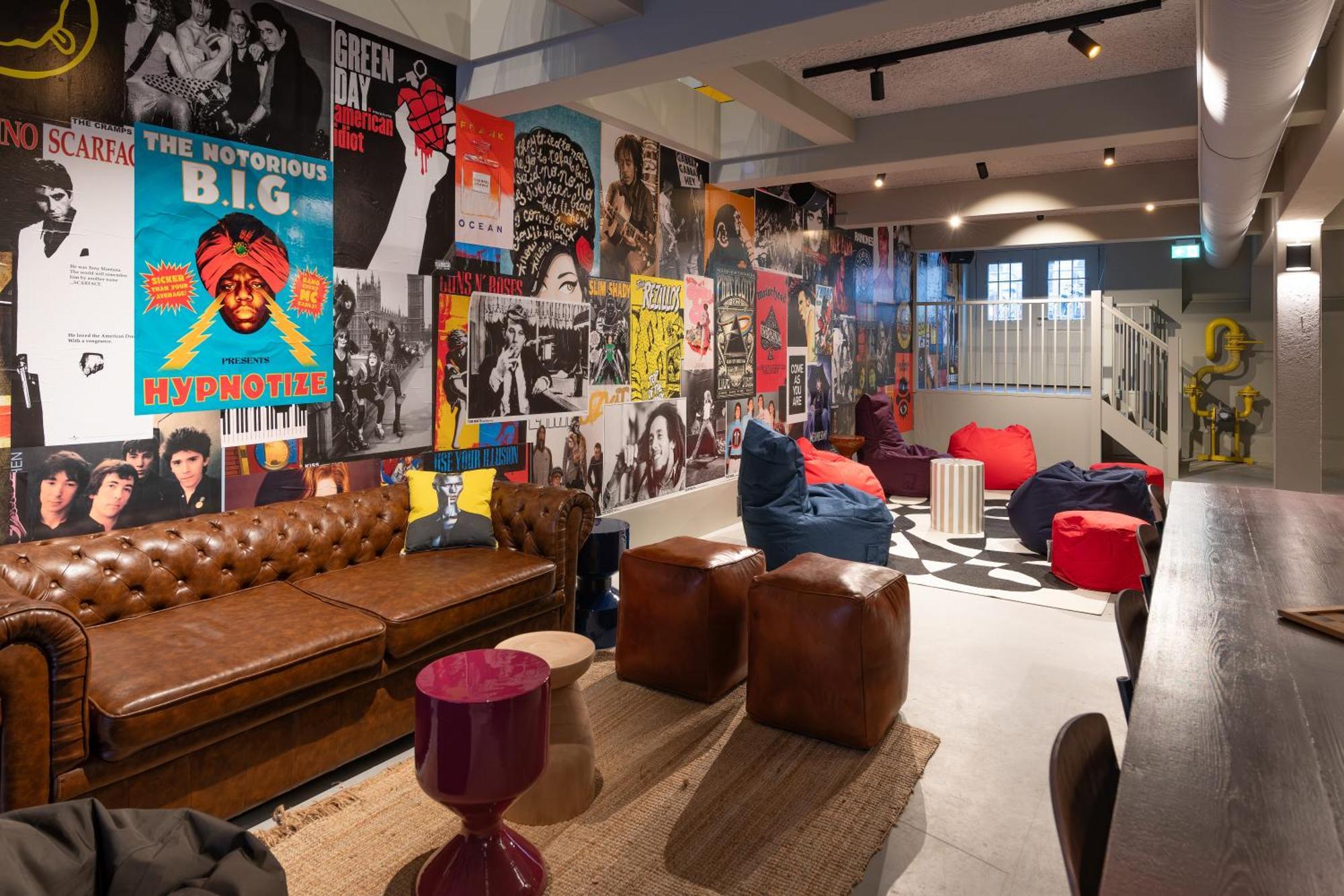 Stayokay Hostel Amsterdam Stadsdoelen - Refurbished November 2024 Ngoại thất bức ảnh