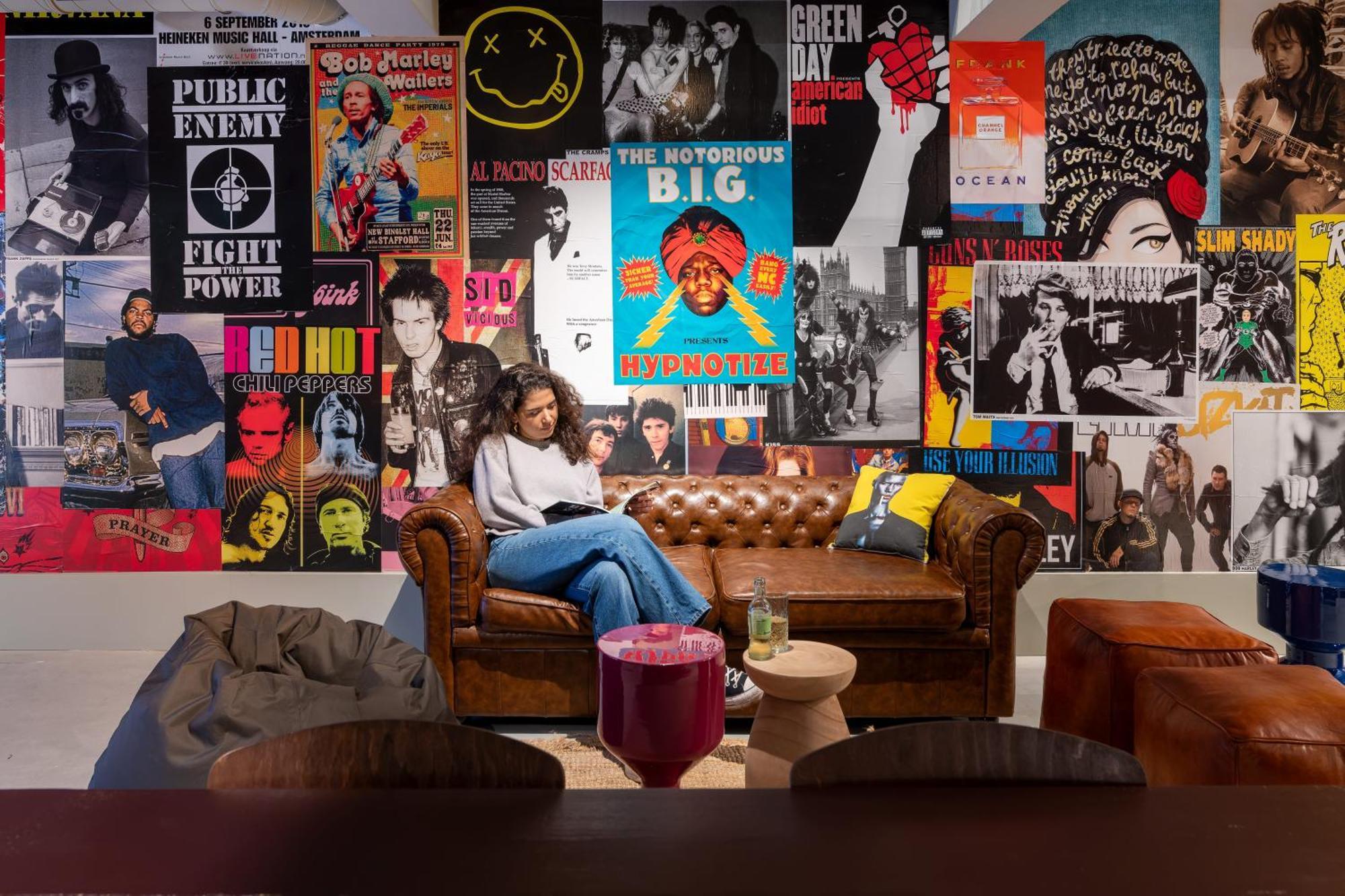 Stayokay Hostel Amsterdam Stadsdoelen - Refurbished November 2024 Ngoại thất bức ảnh
