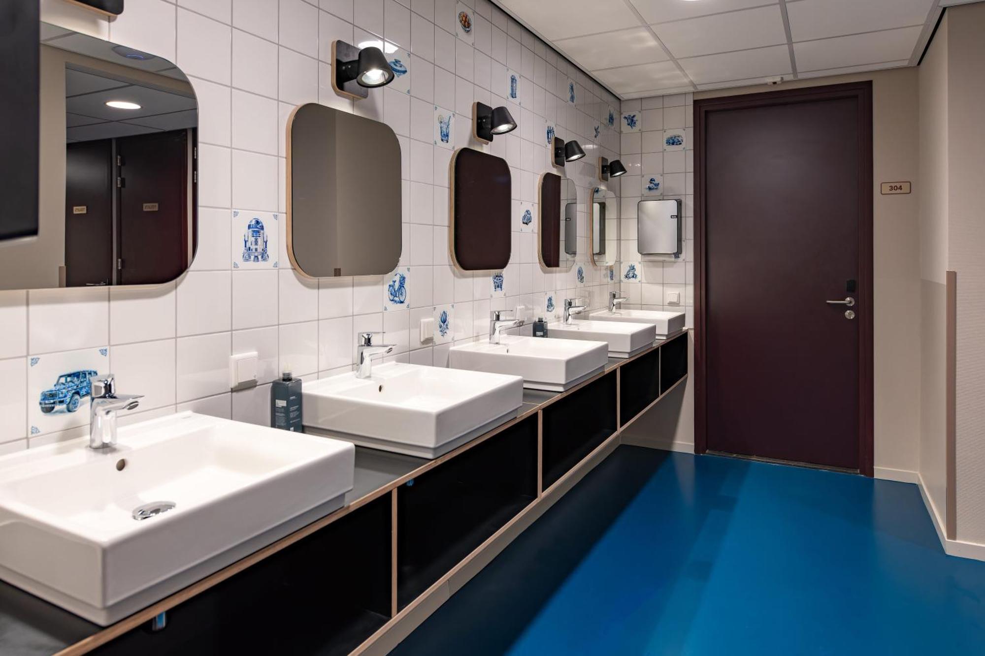 Stayokay Hostel Amsterdam Stadsdoelen - Refurbished November 2024 Ngoại thất bức ảnh