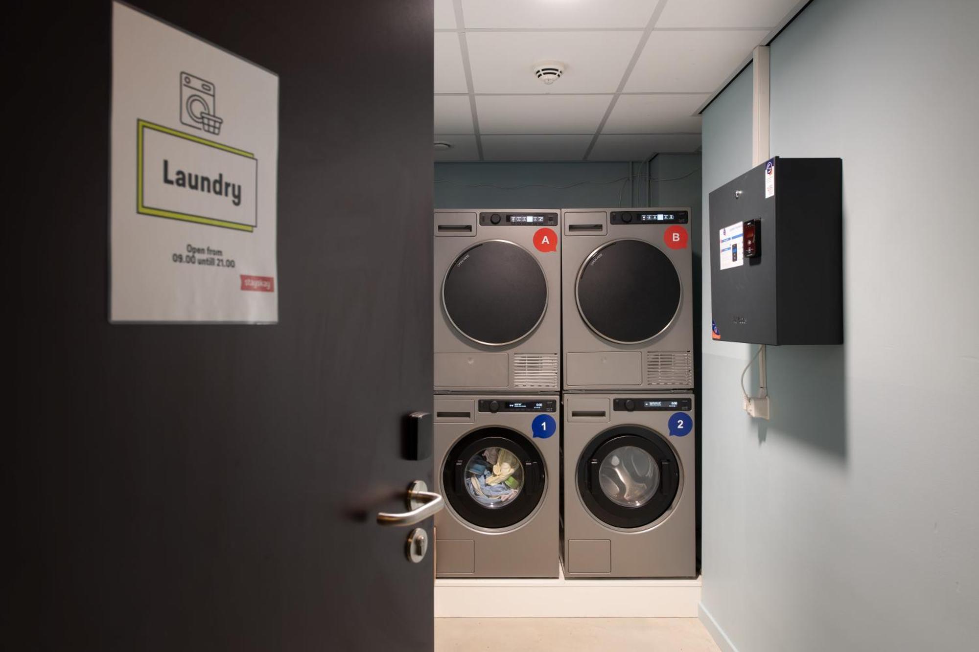 Stayokay Hostel Amsterdam Stadsdoelen - Refurbished November 2024 Ngoại thất bức ảnh